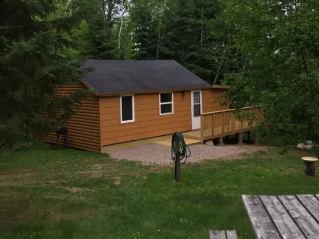 An outside view of the Ash Cabin.