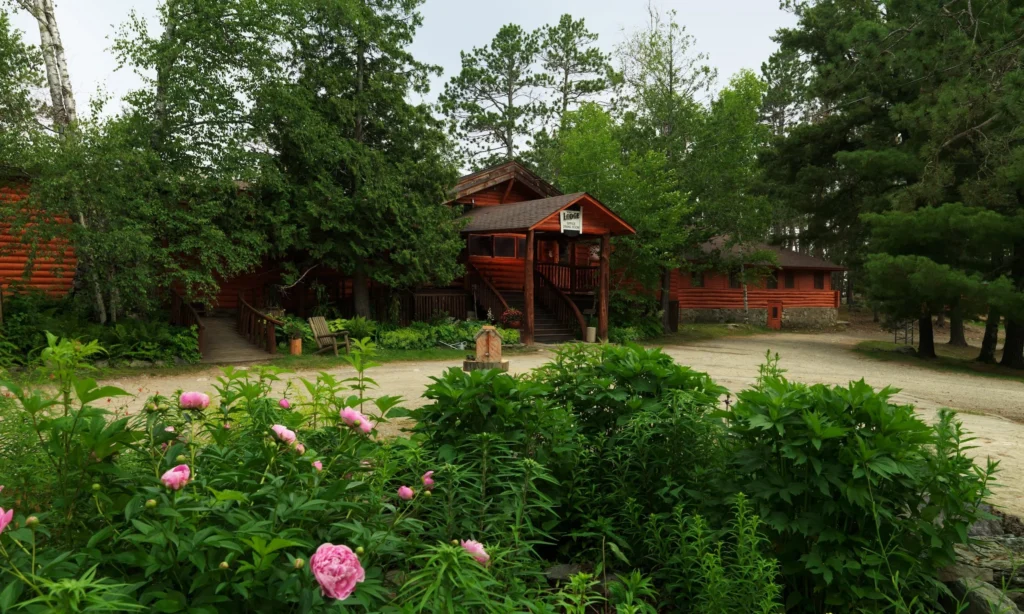 The outside of the main building of Burntside Lodge.
