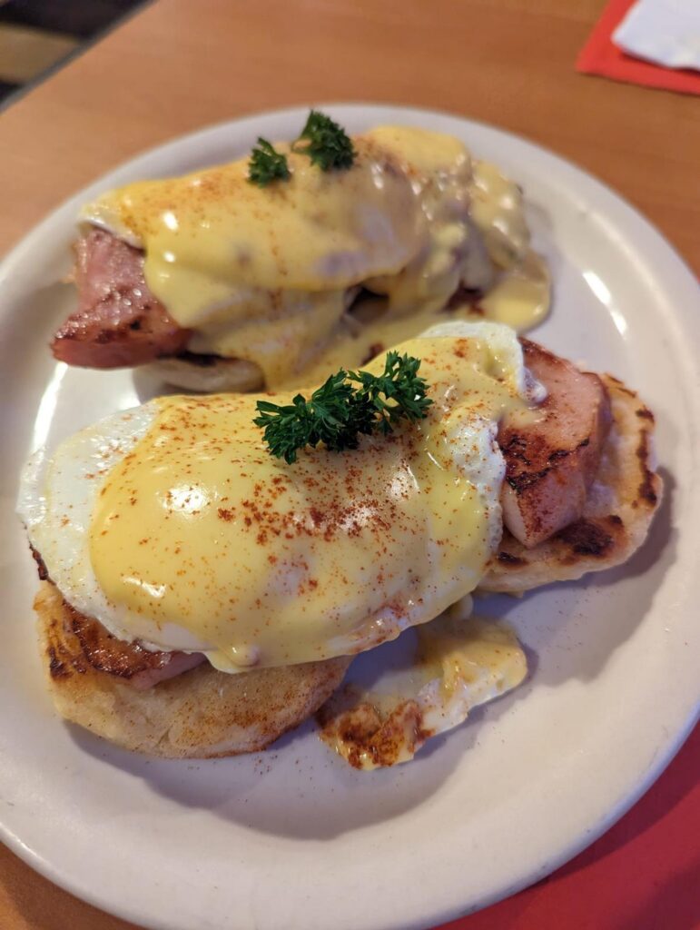 Eggs-Benedict-Tower-Cafe_67648091-91FB-12F0-EEE99B4141C39096-67647f4cc10be79_67648c49-c291-437a-68de26b78306b96b