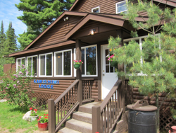 The outside of one of the cabins at Kawishiwi Lodge.
