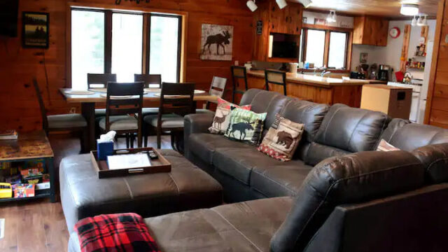 Livingroom_7DC7CDFF-5056-A36F-2317EFC856E18514-7dc7cd465056a36_7dc7d1e6-5056-a36f-231082683ca3acaf