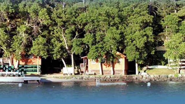 A view of the the lakefront at Pine Point Lodge.