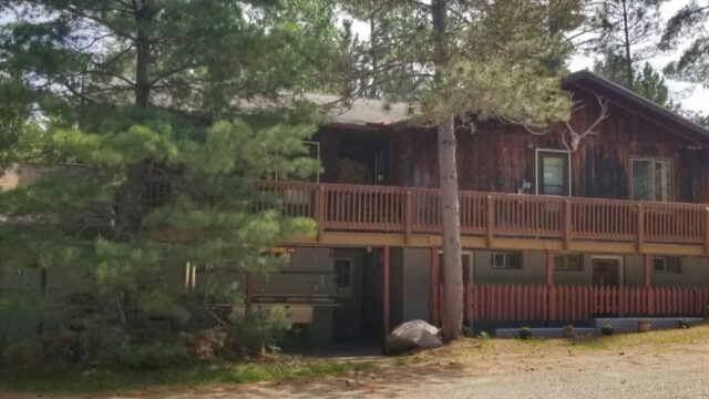 The outside view of the Cliff Wold's Campground.