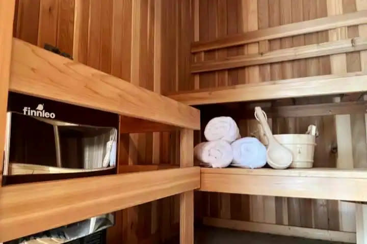 sauna_7DC9E75B-5056-A36F-231B56F053AF4938-7dc9e64f5056a36_7dc9eb8e-5056-a36f-23054739f70a59fb