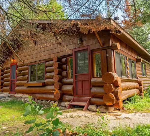 Picture of a log cabin.